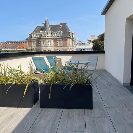 Au Charme Des Marees Appartement Lion-sur-Mer Buitenkant foto