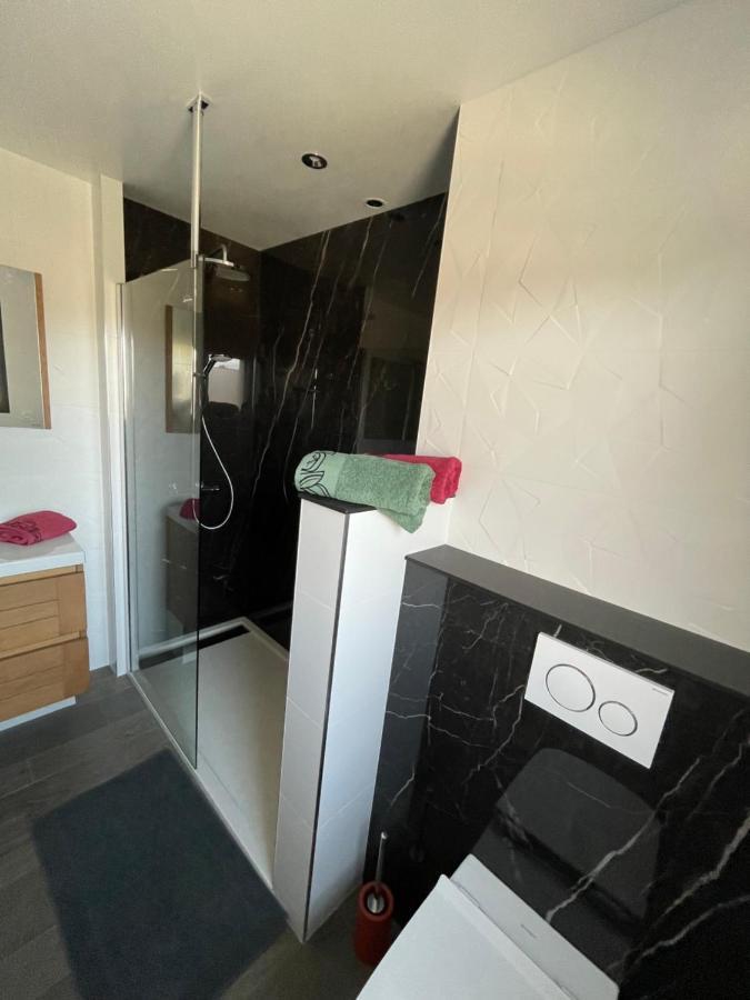Au Charme Des Marees Appartement Lion-sur-Mer Buitenkant foto