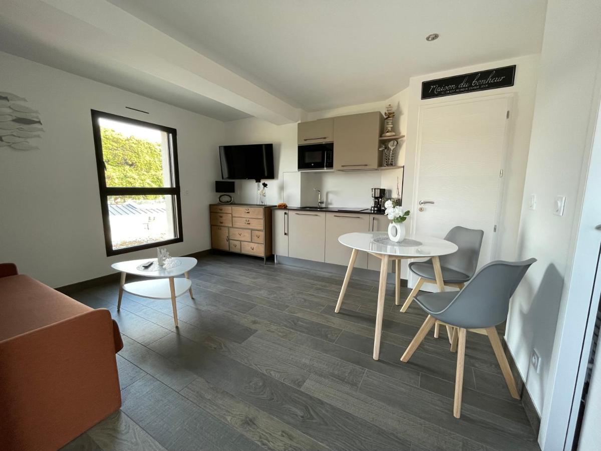 Au Charme Des Marees Appartement Lion-sur-Mer Buitenkant foto
